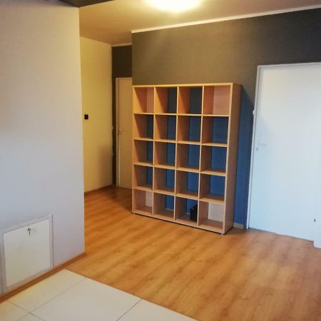 Pokoje Przy Rondzie Lägenhet Częstochowa Exteriör bild