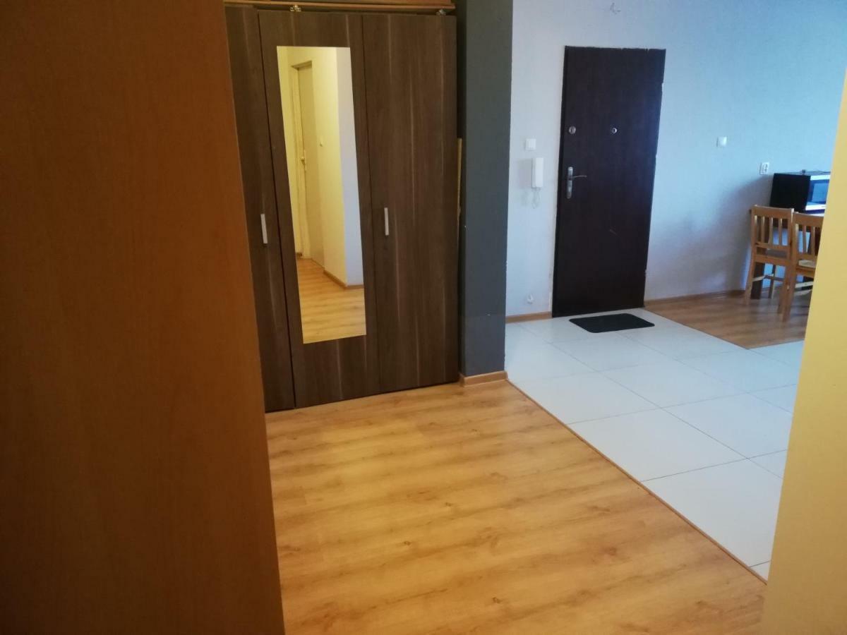 Pokoje Przy Rondzie Lägenhet Częstochowa Exteriör bild